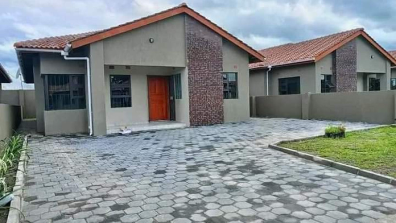 houses-for-sale-in-new-kasama-big-4