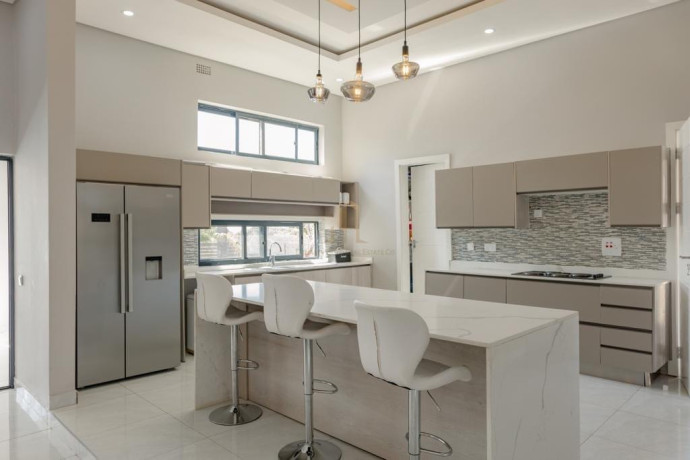 4-bedroom-house-for-sale-in-state-lodge-big-8