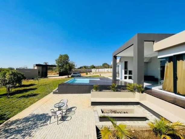 4-bedroom-house-for-sale-in-state-lodge-big-7