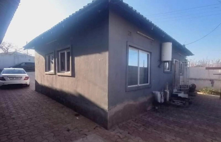 2-bedroom-flat-for-rent-in-meanwood-kwamwena-big-9