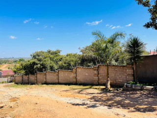 Spacious Plot for Sale in Foxdale