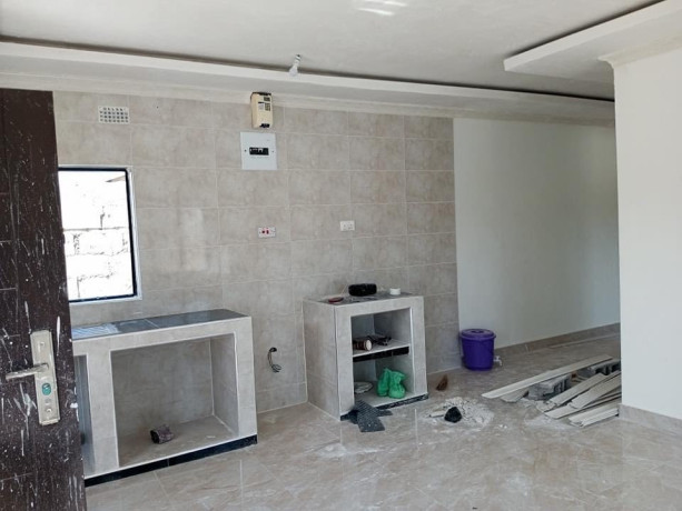 1-bedroom-flat-for-rent-in-15-miles-big-3