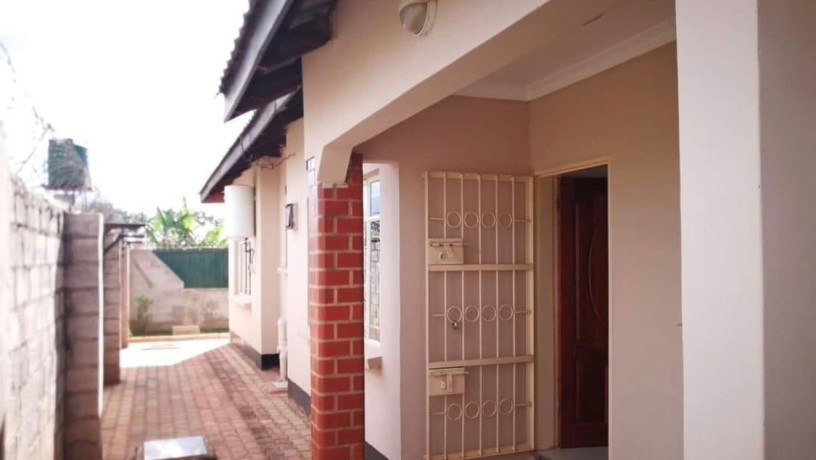 3-bedroom-flat-for-rent-in-libala-south-big-1