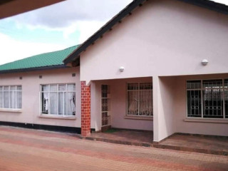 3-bedroom-flat-for-rent-in-libala-south