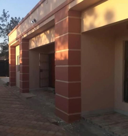 2-bedroom-flat-for-rent-in-libala-south-big-4