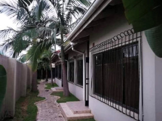 2 Bedroom Flat For Rent in PHI