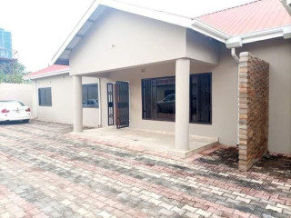 3-bedroom-flat-for-rent-in-salama-park