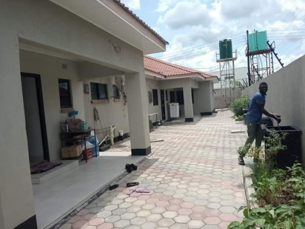 3-bedroom-flat-for-rent-in-ibex-hill-big-4