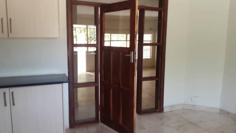 2-bedroom-flat-for-rent-in-ibex-hill-big-4