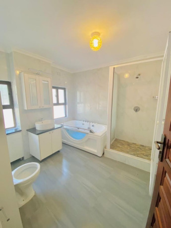 6-bedroom-house-for-rent-in-kabulonga-big-5