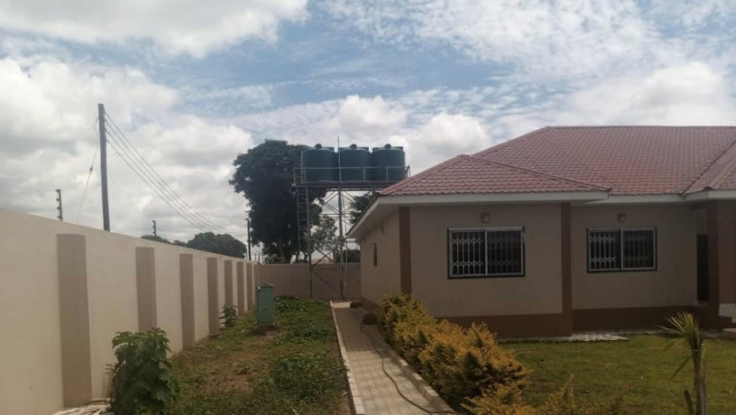 3-bedroom-house-for-rent-in-makeni-big-0