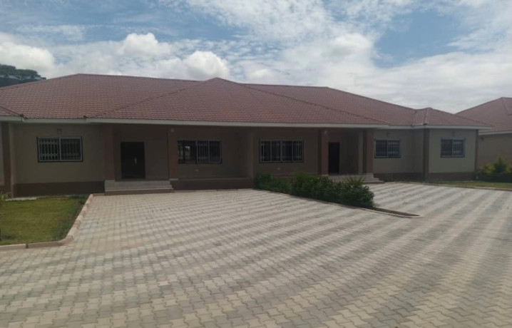 3-bedroom-house-for-rent-in-makeni-big-5