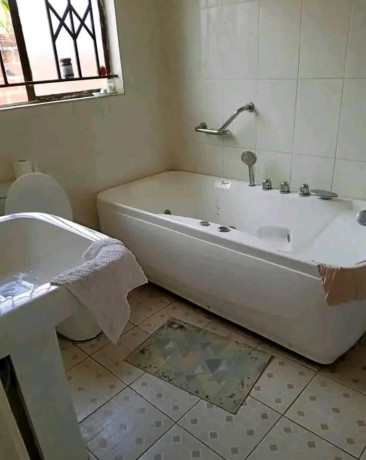 2-bedroom-flats-for-sale-in-meanwood-chamba-valley-big-4