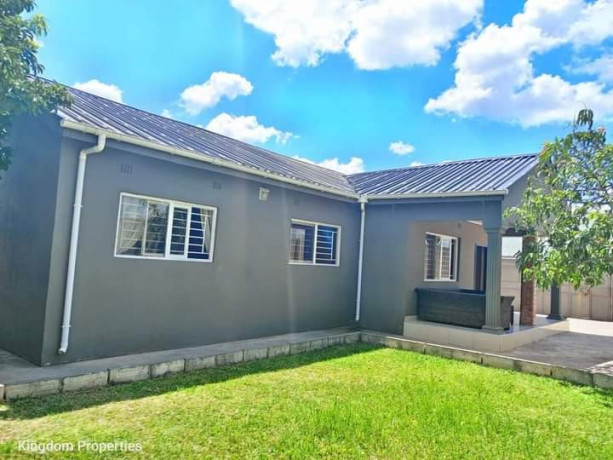 3-bedroom-apartment-for-sale-in-meanwood-chamba-valley-big-0