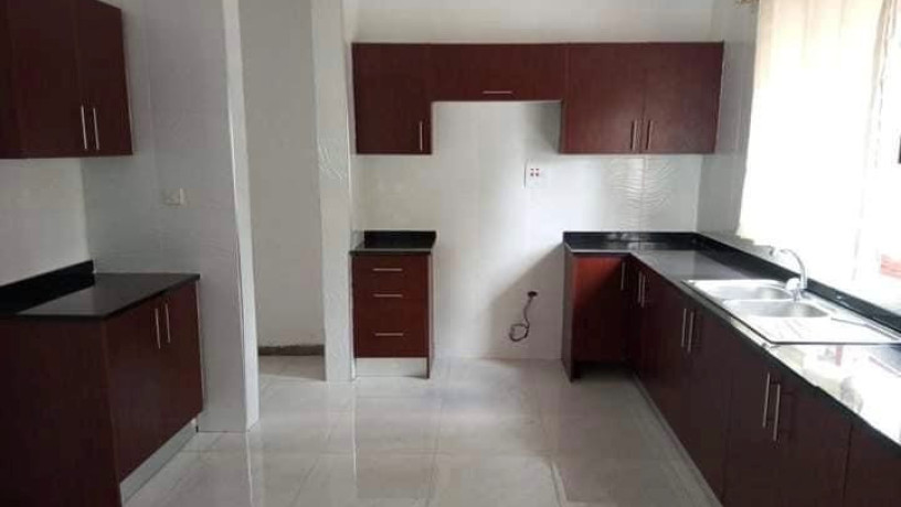 3-bedroom-flats-for-rent-in-new-kasama-big-0