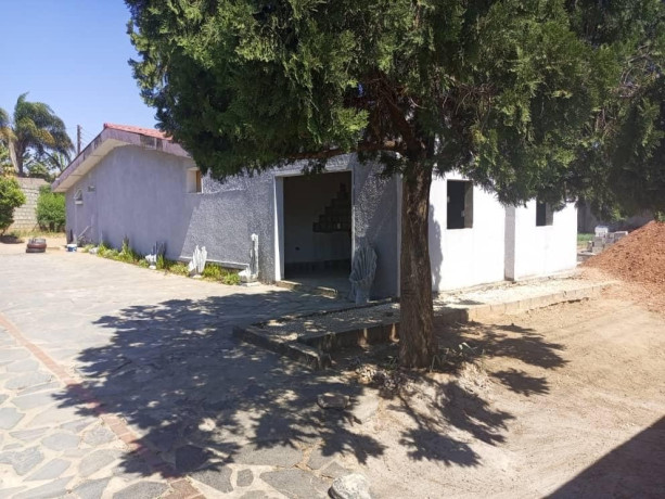 4-bedroom-house-for-sale-in-longacres-big-2