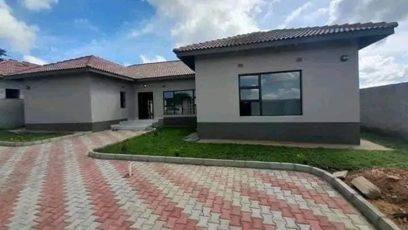 3-bedroom-house-for-rent-in-new-kasama-big-0