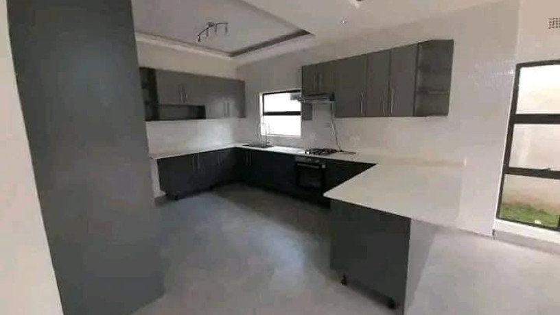 3-bedroom-house-for-rent-in-new-kasama-big-5