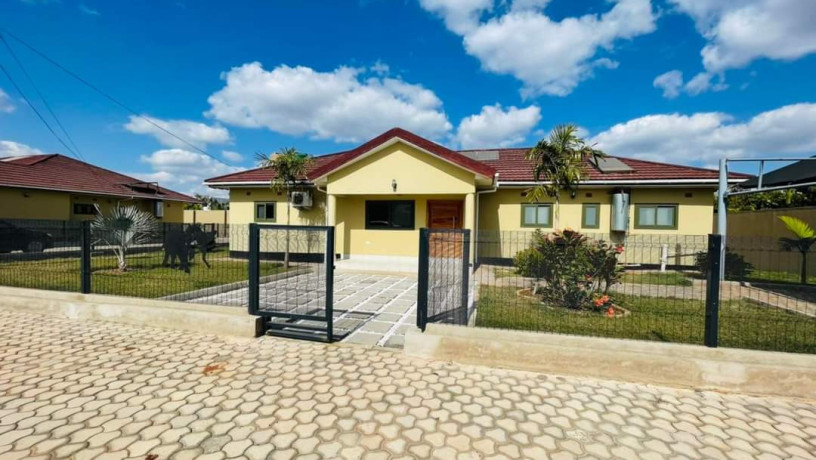 3-bedroom-house-for-rent-in-new-kasama-big-2