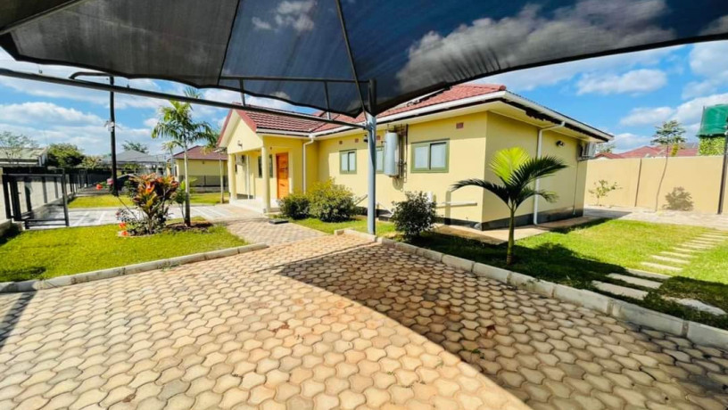 3-bedroom-house-for-rent-in-new-kasama-big-1