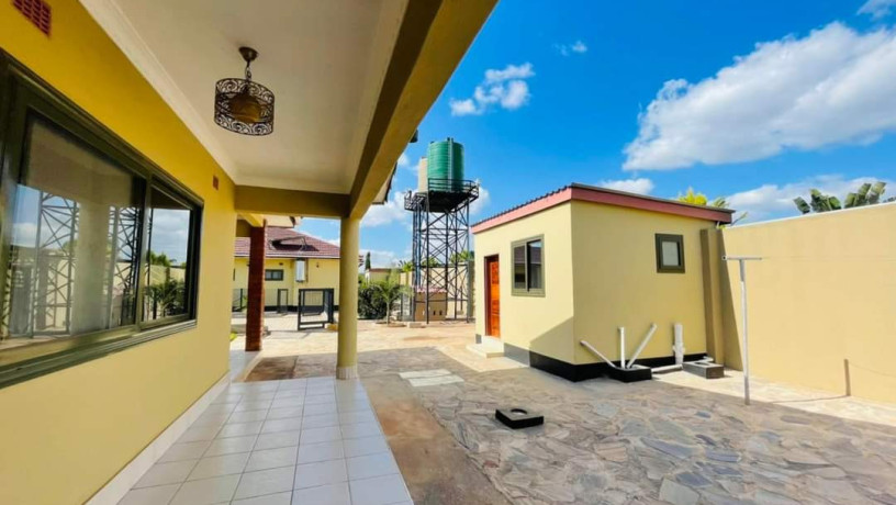 3-bedroom-house-for-rent-in-new-kasama-big-9