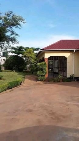 neat-and-modern-3-bedroom-house-in-woodlands-chalala-big-1