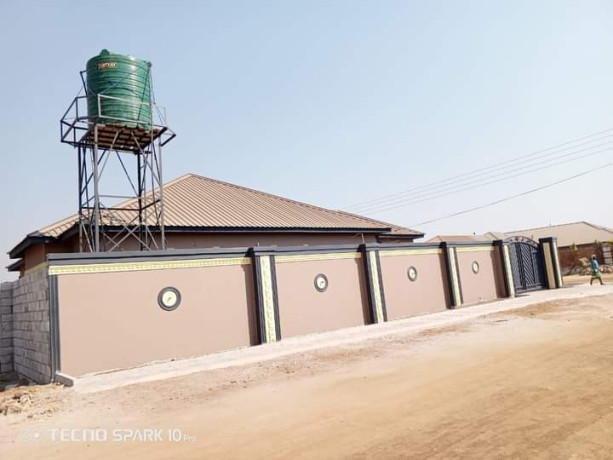 executive-3-bedroom-house-for-sale-in-chalala-big-2