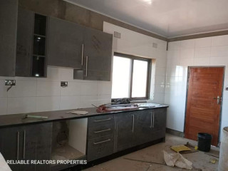 3 Bedroom Flat For Sale in New Kasama