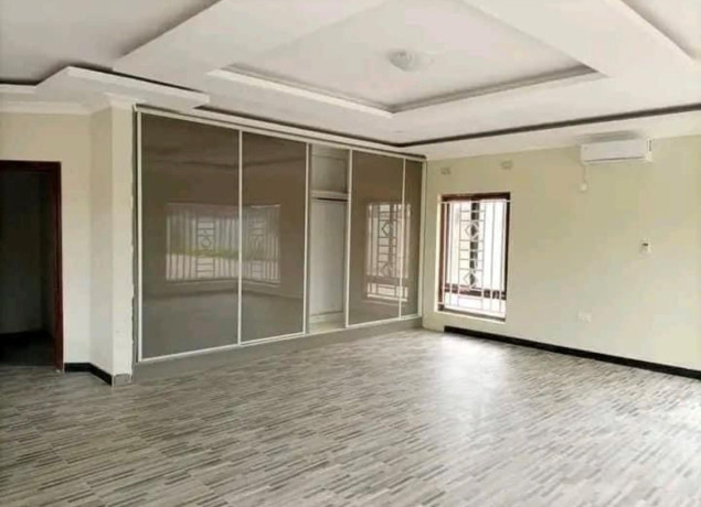 4-bedroom-house-for-sale-in-ibex-meanwood-big-5