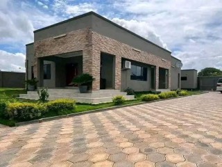 3 Bedroom House For Sale In Lilayi