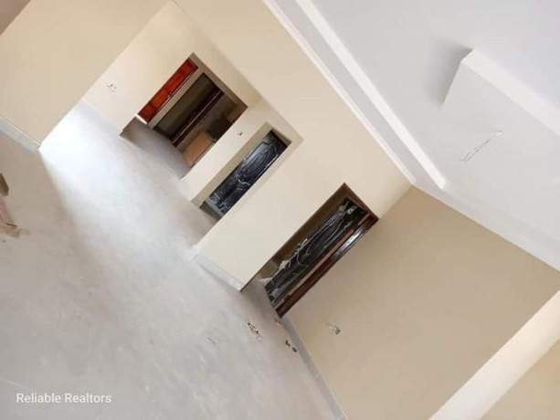 2-bedroom-flat-for-sale-in-lilayi-estate-big-4