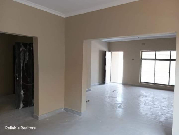 2-bedroom-flat-for-sale-in-lilayi-estate-big-9