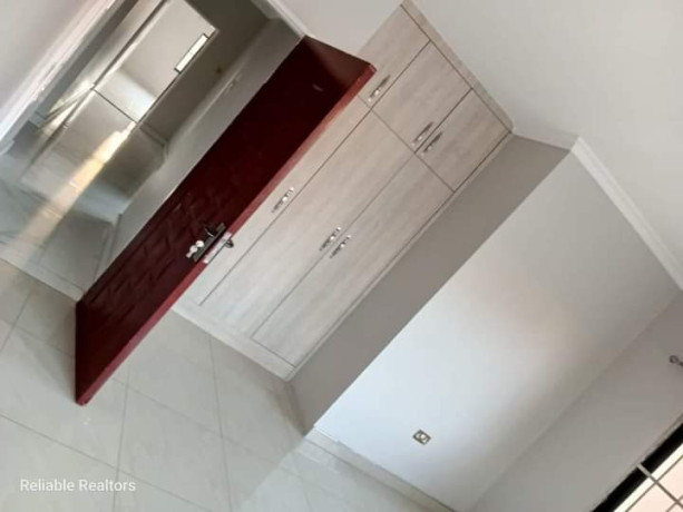 3-bedroom-flat-for-sale-in-lilayi-estate-big-6