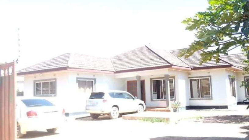 4-bedroom-house-for-sale-in-libala-south-big-4