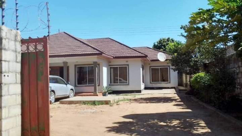 4-bedroom-house-for-sale-in-libala-south-big-5