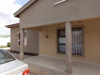 3 Bedroom Flat For Rent in Chalala