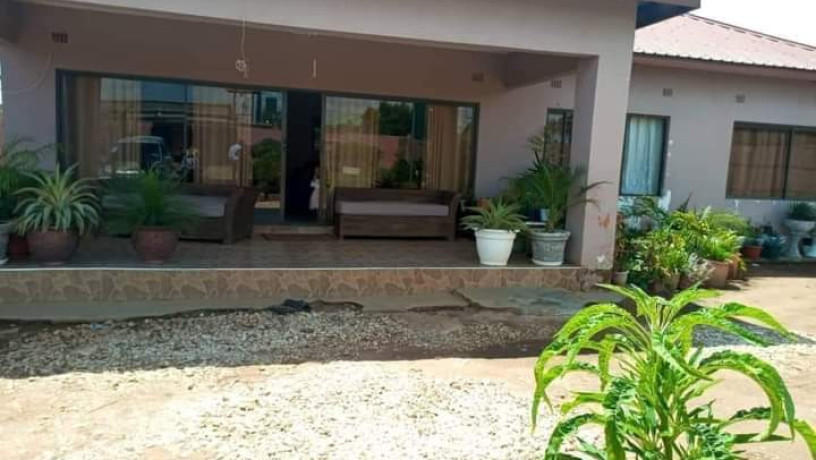 3-bedroom-flat-for-sale-in-chalala-big-6