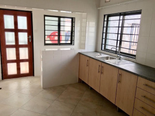 3 Bedroom Flat for Rent in Kabulonga