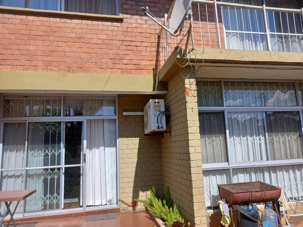 3-bedroom-flat-for-rent-in-kabulonga-big-1