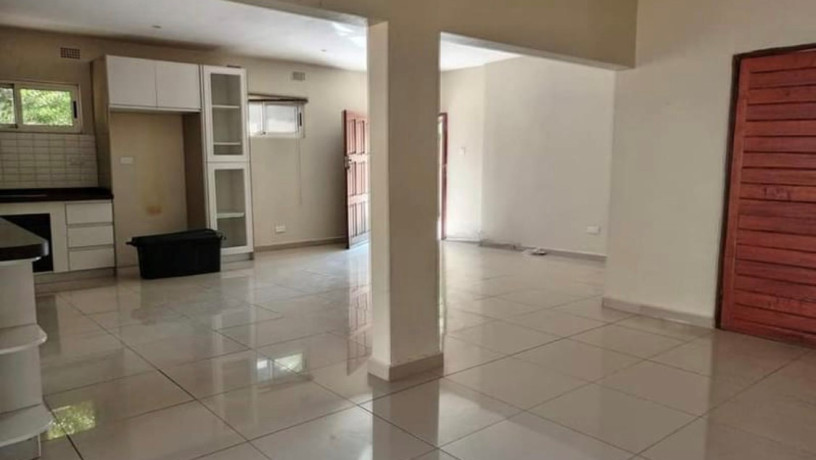 2-bedroom-flat-for-rent-in-kabulonga-big-9