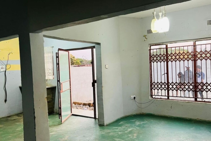 2-bedroom-flat-for-rent-in-ibex-hill-big-3