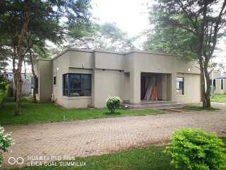 Neat and Beautiful 3 Bedroom House for Sale in Makeni