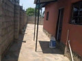 1-bedroom-flat-for-rent-in-makeni-small-3