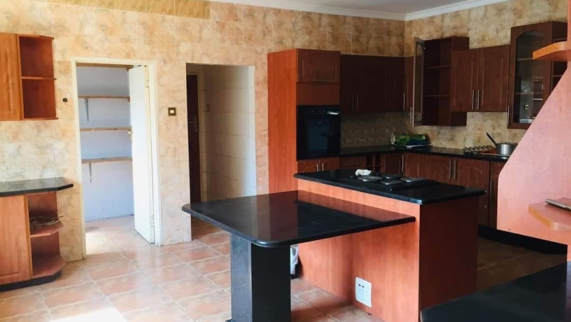 4-bedroom-house-for-rent-in-makeni-big-1