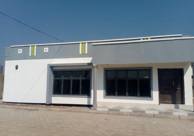 3-bedroom-flat-for-rent-in-makeni-big-5