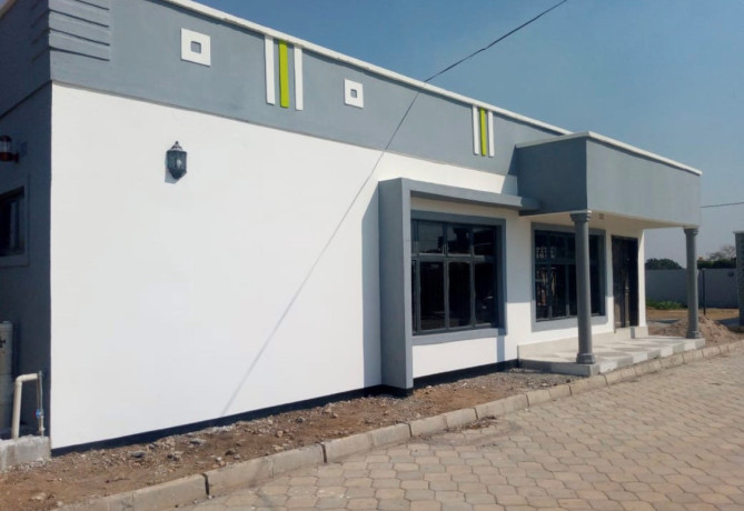 3-bedroom-flat-for-rent-in-makeni-big-6