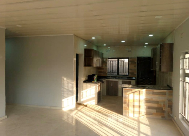 3-bedroom-flat-for-rent-in-makeni-big-7