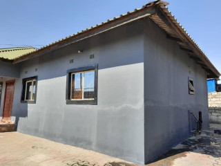 3 Bedroom House For Sale In Makeni