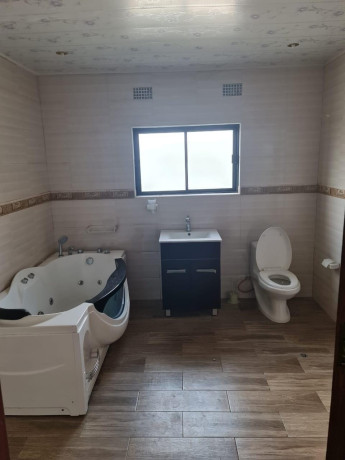 4-bedroom-house-for-rent-in-roma-park-big-9