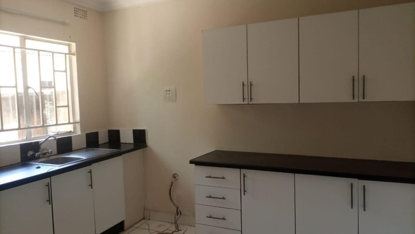 2-bedroom-flat-for-rent-in-roma-big-0